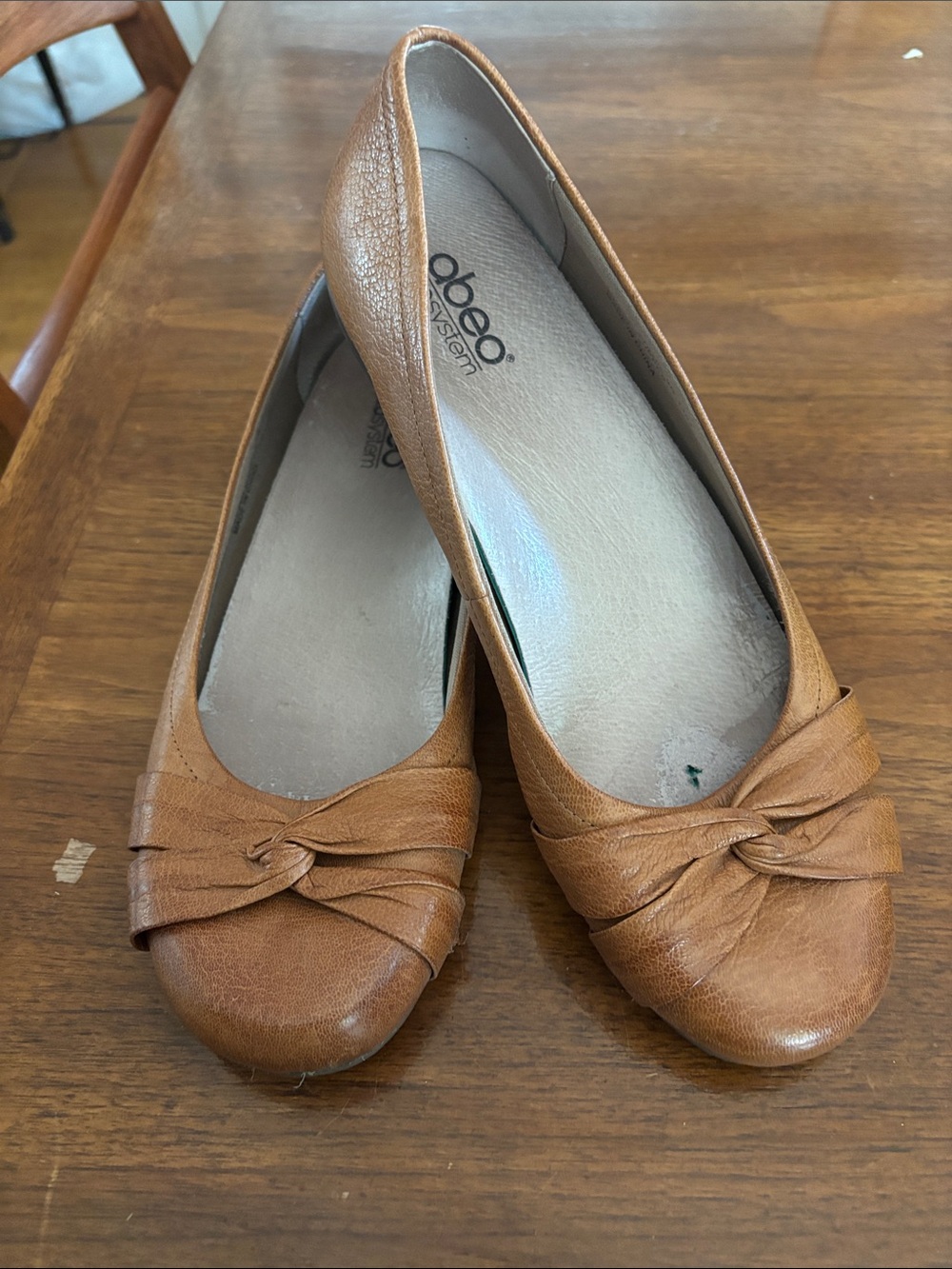 Abeo Cognac Knot-Front Leather Ballet Flats